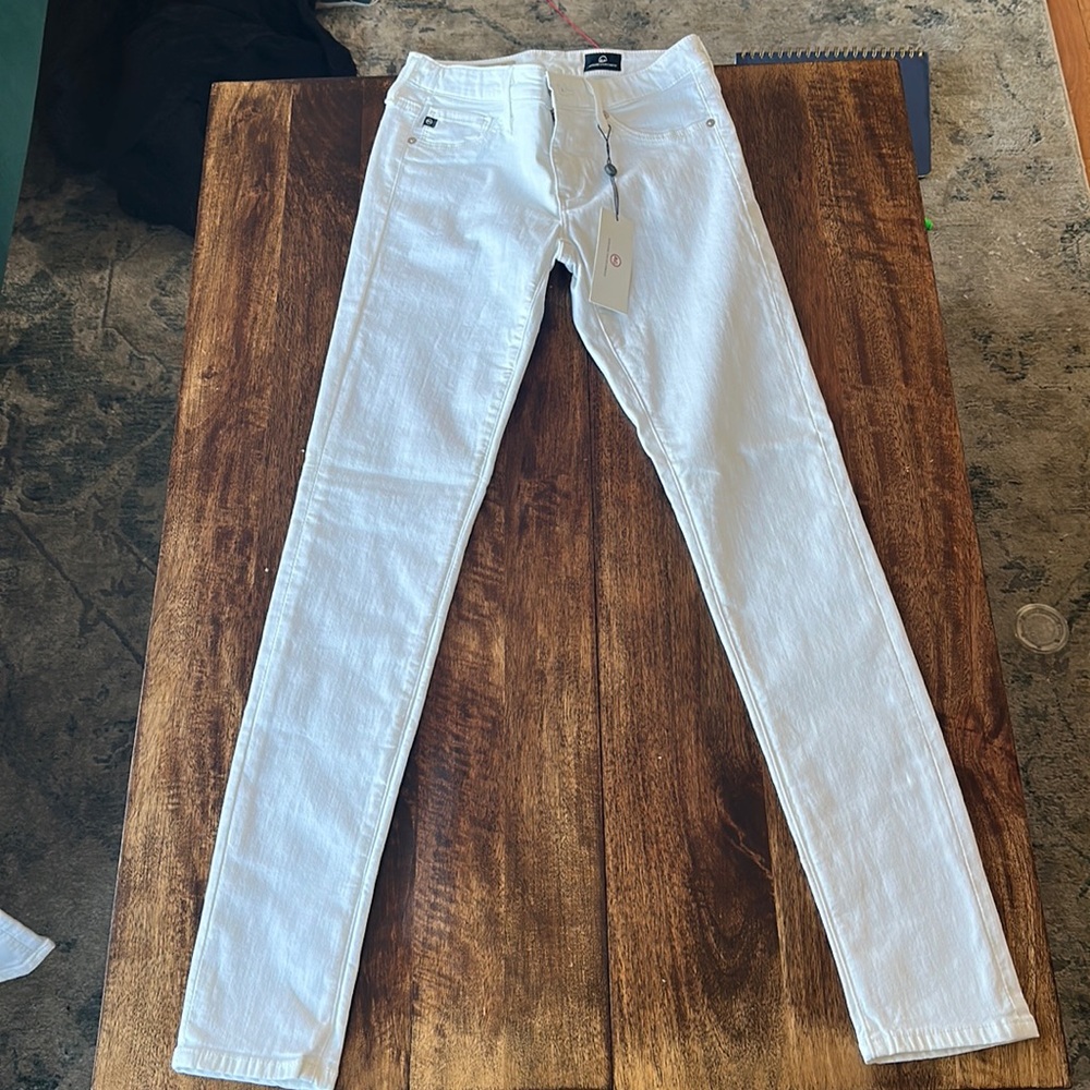 AG brand White Skinny Leg jeans